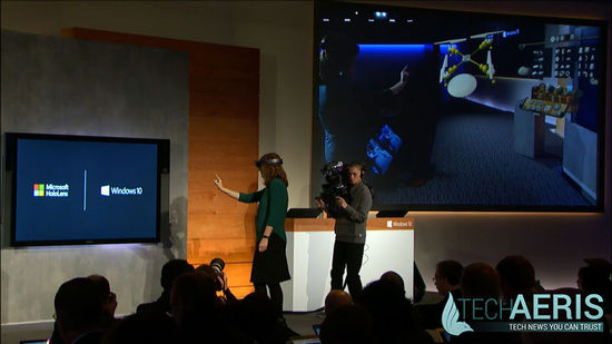 1421879533815573.jpg Windows-10-HoloLens-Demo.jpg