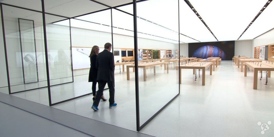 “微软版”Apple Store什么都有:就是没顾客