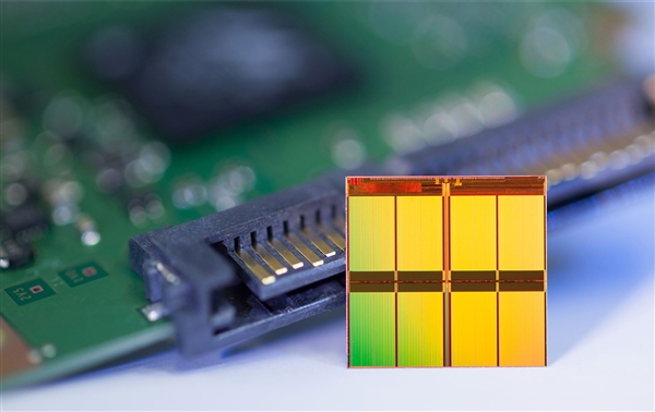 4.6亿元!长江存储喜迎第一台光刻机:可造14nm 3D闪存