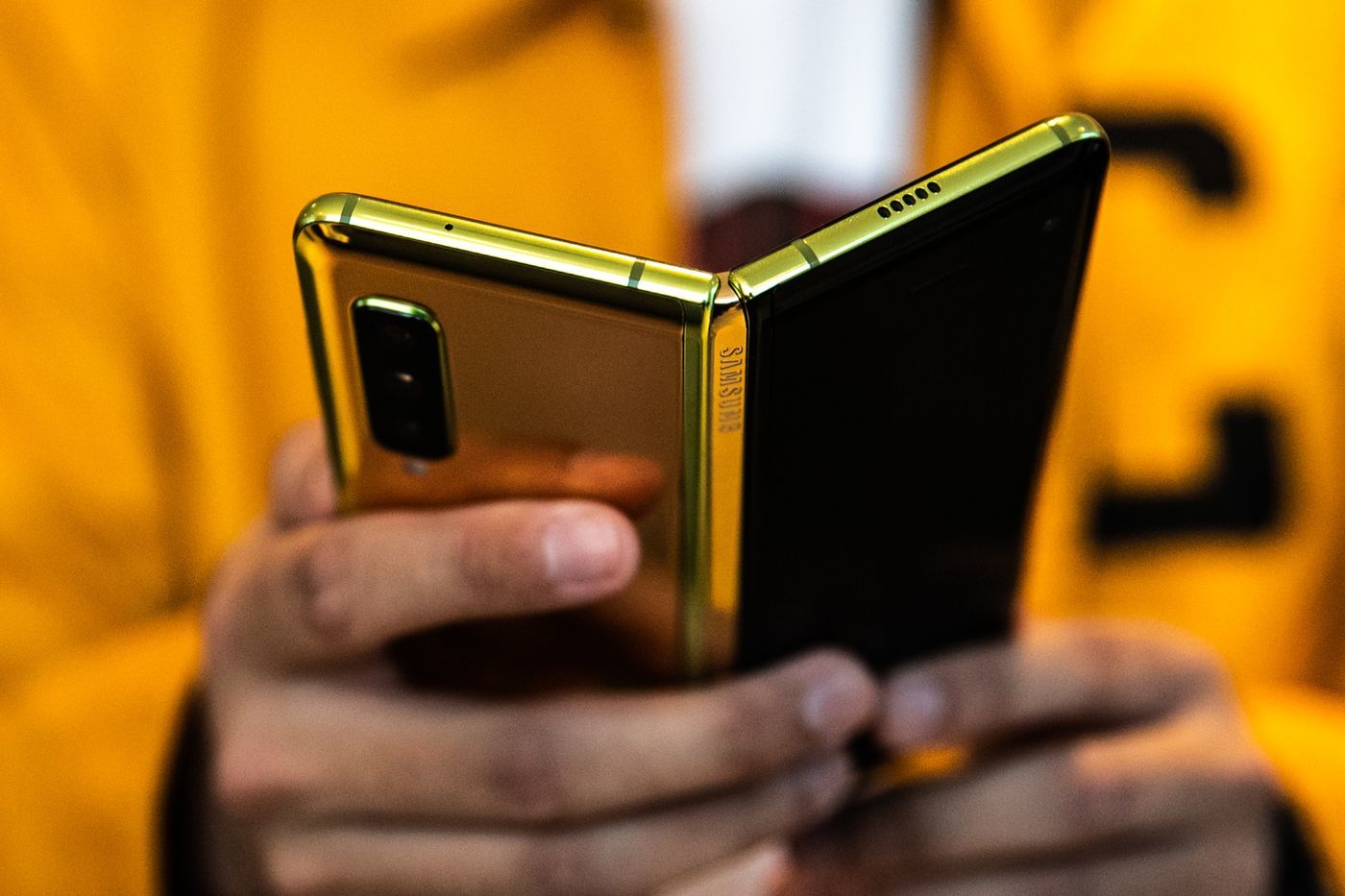 为什么三星要推迟上市Galaxy Fold?不止屏幕问题